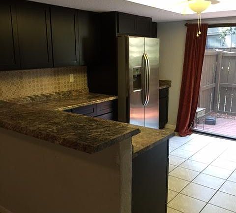 3rd image of 1 Maplewood Trl