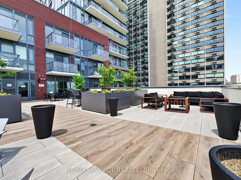 308 Jarvis St #813 — Photo 40