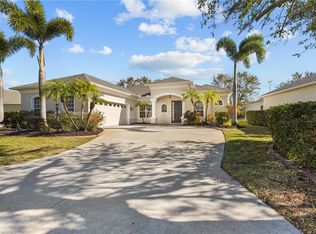 6207 Warbler Ln, Lakewood Ranch, FL 34202