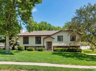 6712 S 73rd Terrace Cir, Ralston, NE 68127