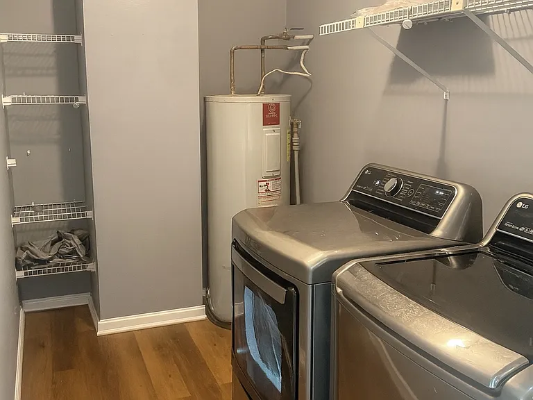 7476 Emerald Dr — Photo 11