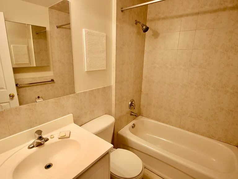 775 Ossington Ave — Photo 23