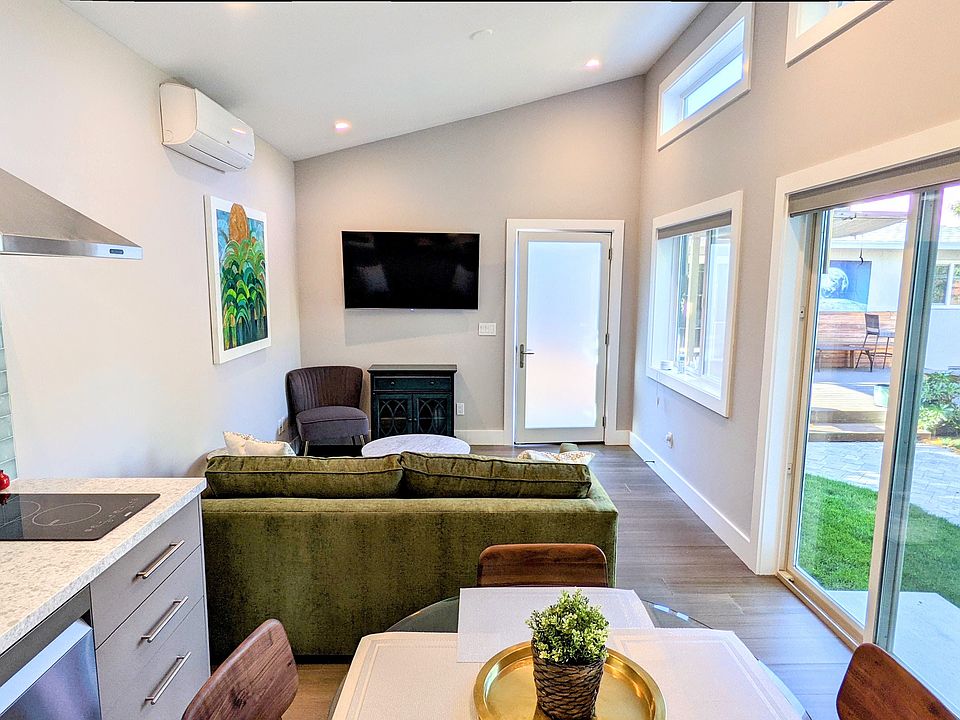 A huge welcome to our gorgeous home!