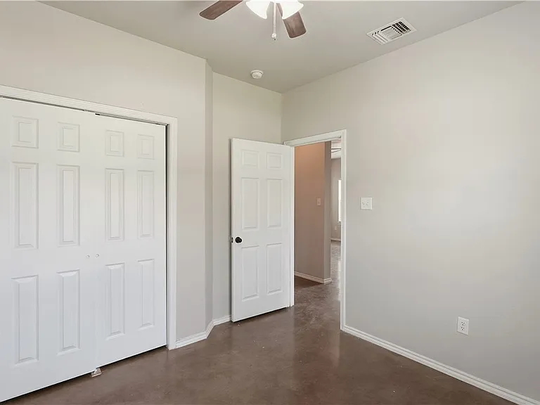 147 Rosedale Ave — Photo 16