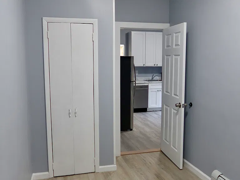 27 Gray St #2 — Photo 12