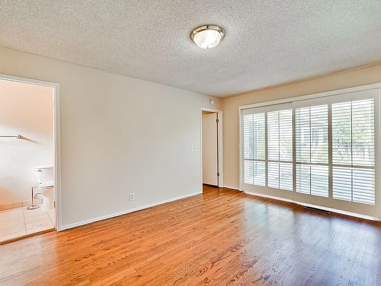 10534 Deodara Dr — Photo 13