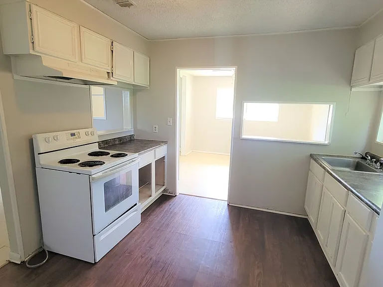 3406 Black Lake Cir — Photo 7