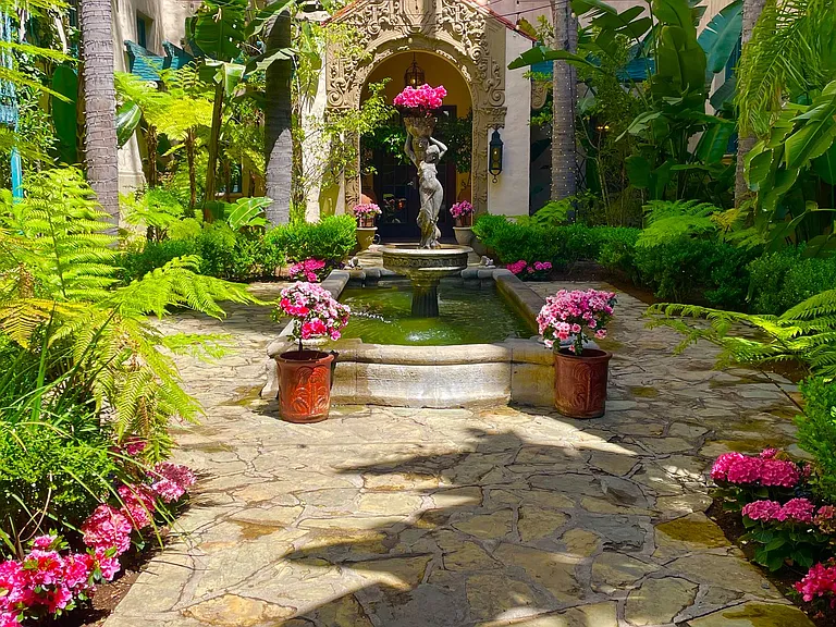 Los Altos A Legendary Residence at 4121 Wilshire Blvd — Photo 44
