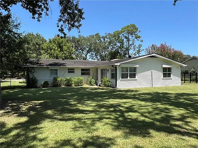 527 Little Farms Ave — Photo 28