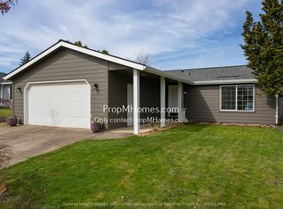 571 SE Mountain View Ln, Estacada, OR 97023