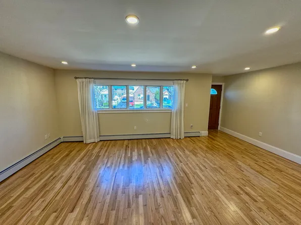 203-30 28th Ave #1, Bayside, NY 11360