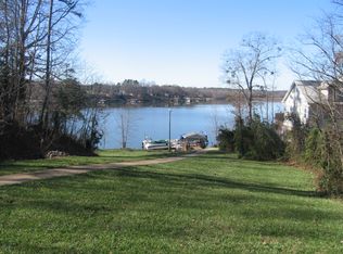 116 Grayrock Dr, Statesville, NC 28677
