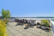 Western Ave-0406-909.jpg