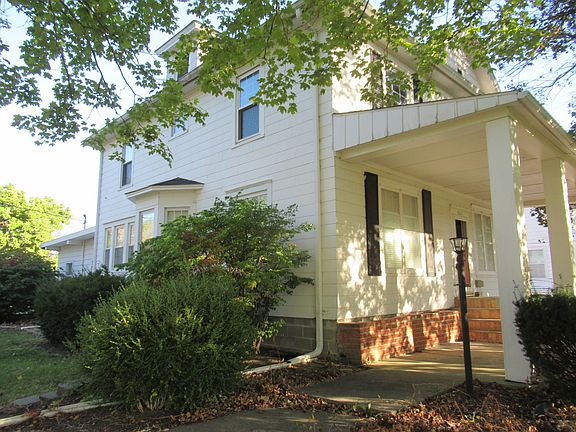 3rd image of 602 S 4th St