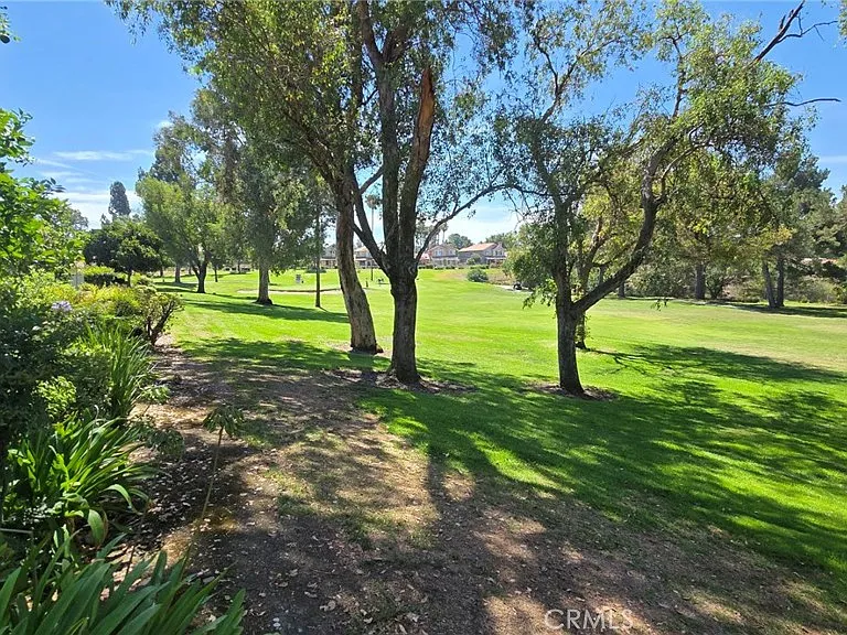 1520 Upland Hills Dr S — Photo 34