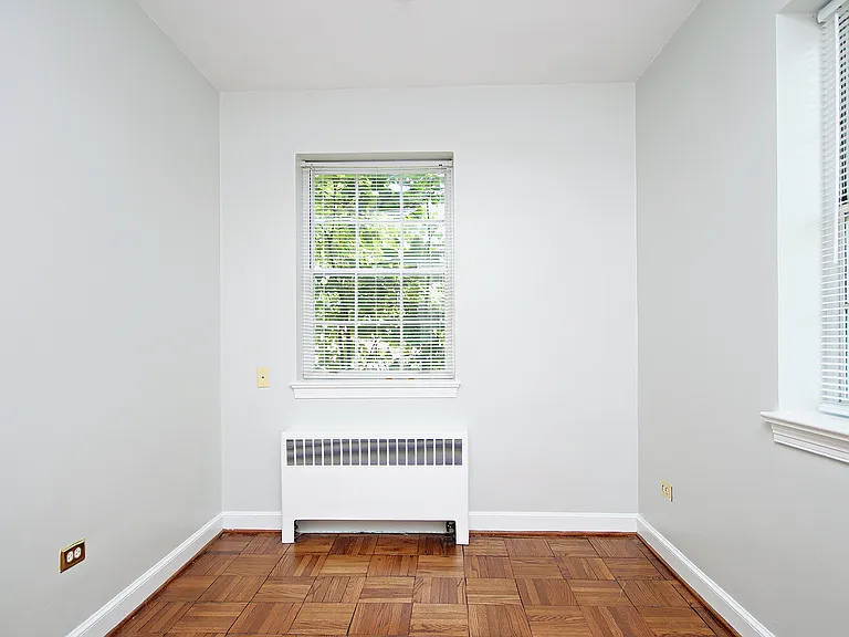 32 University Cir #202 — Photo 9
