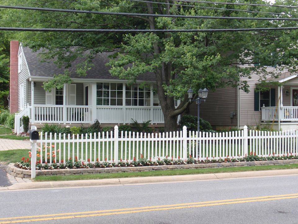 1st image of 371 W Clearview Ave