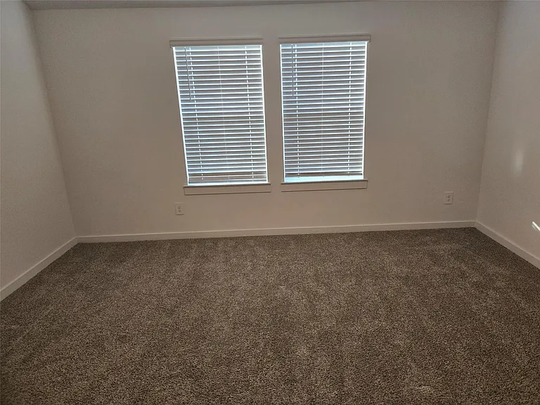 31710 Carlisle Cove Ct — Photo 22