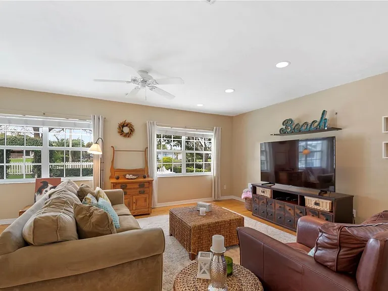16220 SW 88th Ave — Photo 25