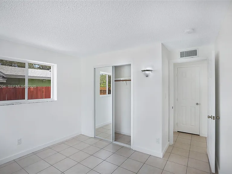 1522 SW 30th St #1 — Photo 19