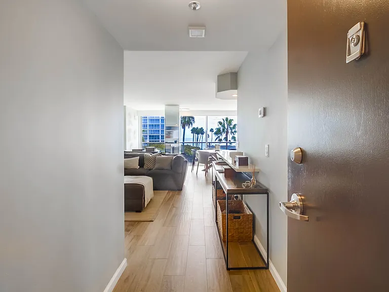 1750 Avenida Del Mundo #308 — Photo 33