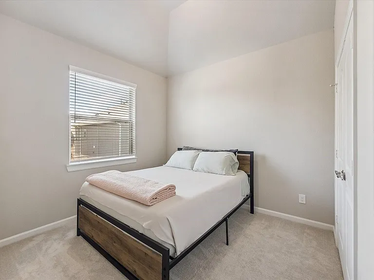 11916 Eastgrove Park Way — Photo 17