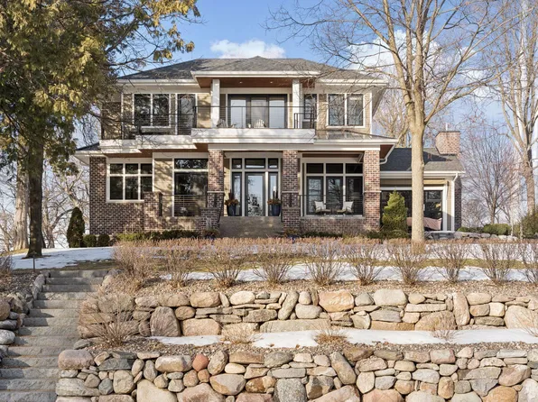 373 Park St E, Wayzata, MN 55391