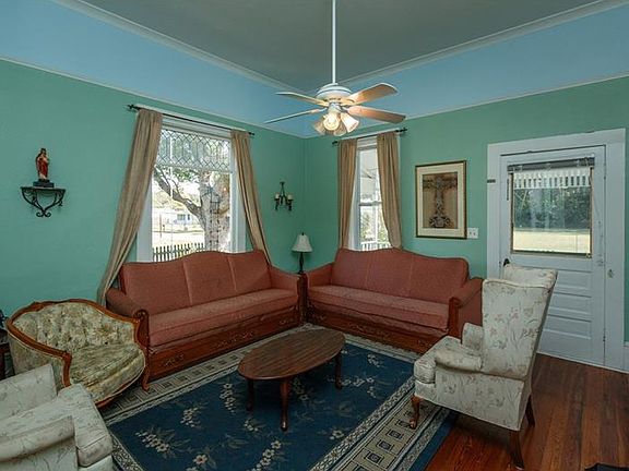 4th image of 700 Riverview Ave