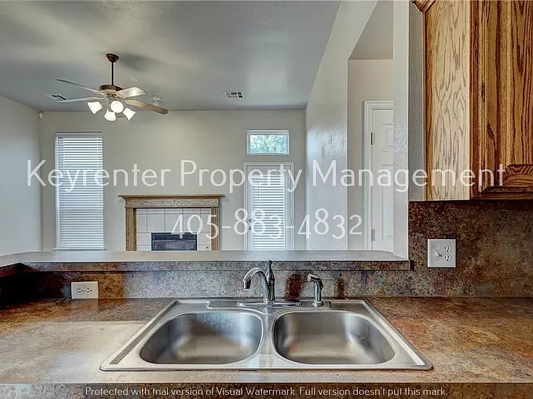 2404 NW 161st St — Photo 7