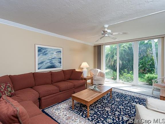 4th image of 200 Periwinkle Way Unit 122