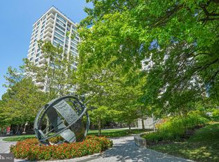 4515 Willard Ave APT 1516S, Chevy Chase, MD 20815