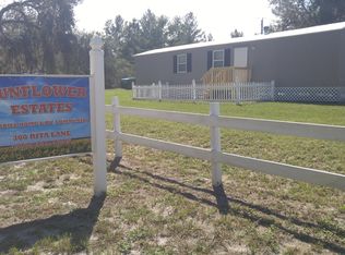 202 Leslie Loop #202, Crescent City, FL 32112