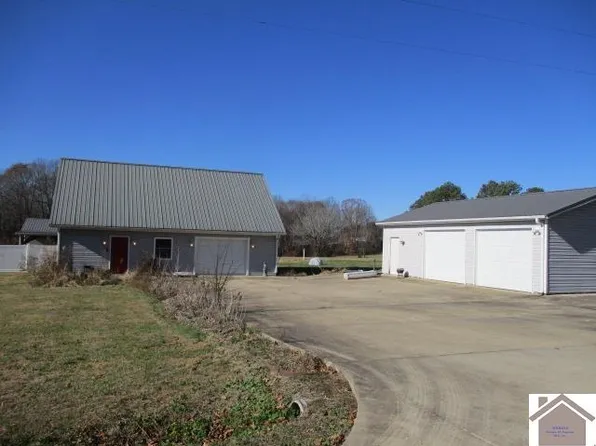 302 Salem Chapel Rd S, Benton, KY 42025