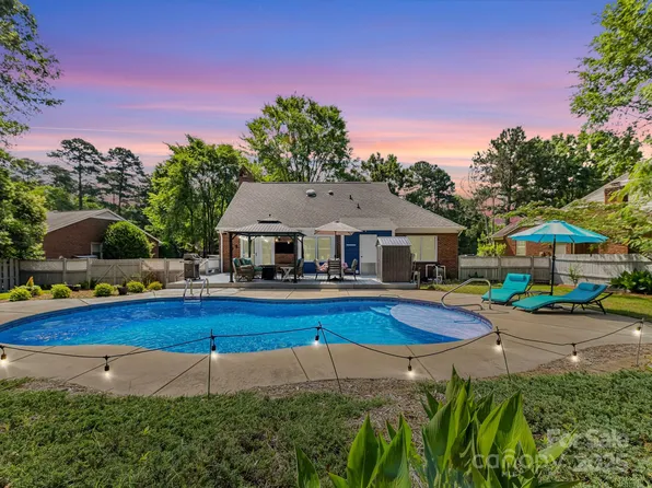 7139 Powder Mill Pl, Charlotte, NC 28277