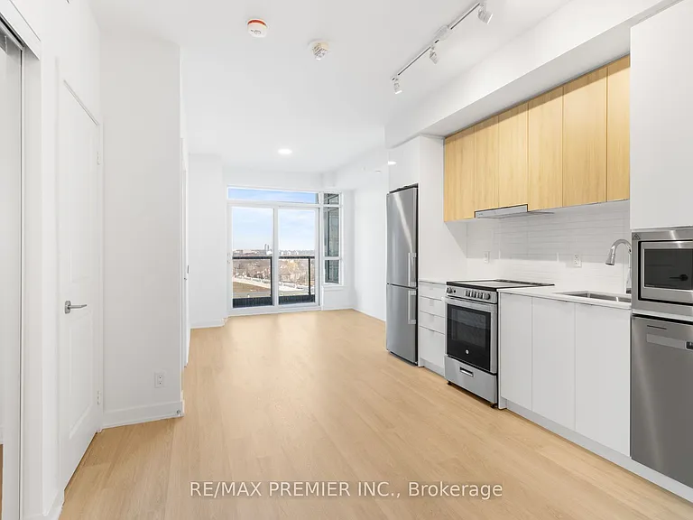 30 Upper Mall Way #909 — Photo 15