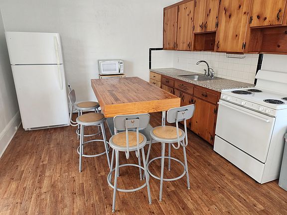 4th image of 4243 Melrose Ave #1