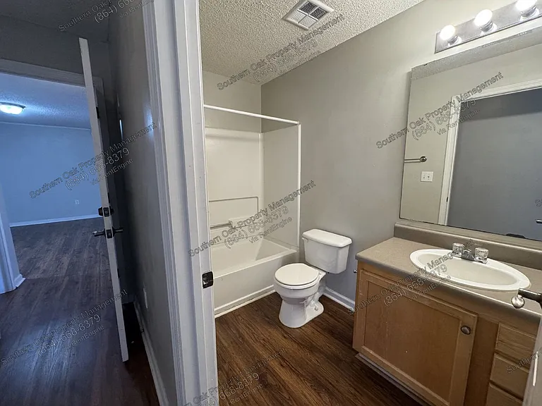 1123 Harts Ridge Dr — Photo 16