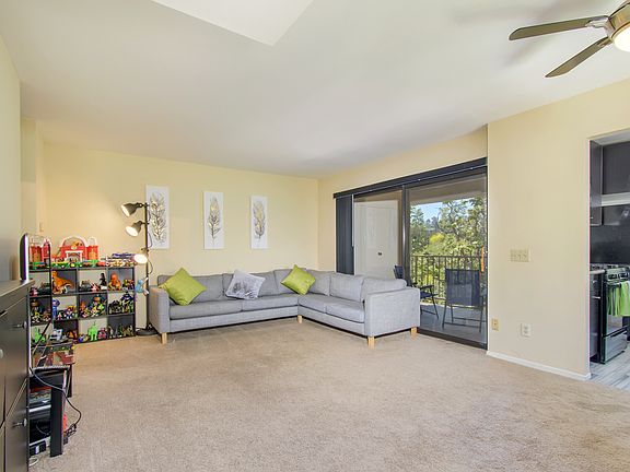 5th image of 13118 Wimberly Sq Unit 80