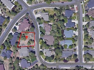 523 NW Greyhawk Ave, Bend, OR 97703