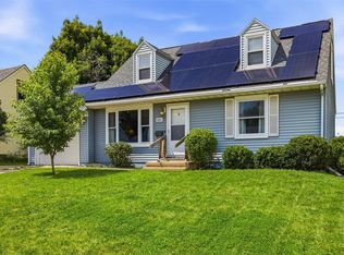 5134 Gordon Ave NW, Cedar Rapids, IA 52405