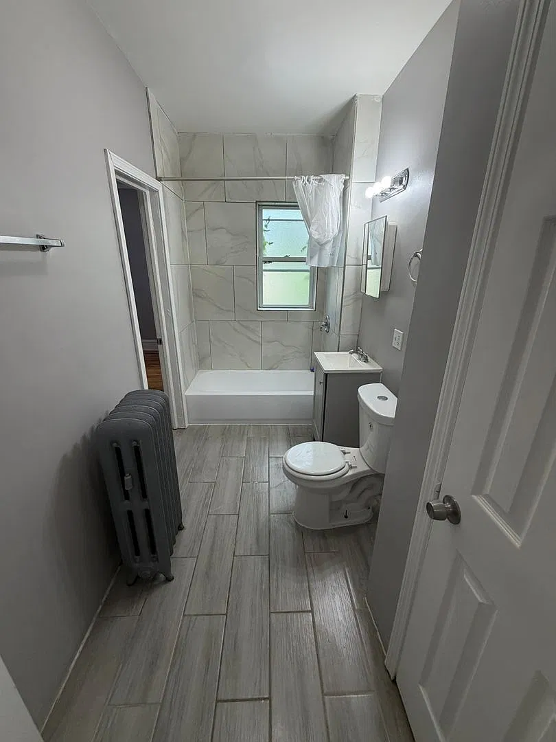 7945-47 S. Ellis Ave — Photo 1