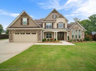 8909 Luxe Mnr, Fort Smith, AR 72916