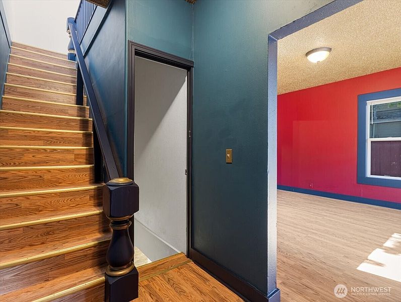 5th image of 1108 W 14th Street W