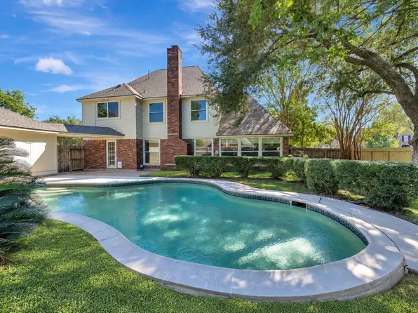 15403 Willow Shores Dr, Houston, TX 77062