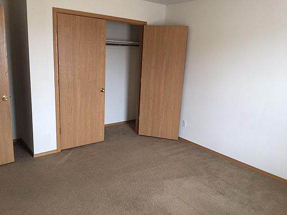 4th image of 2715A Meadow Wood Pl