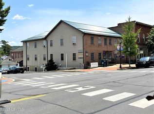 29C S Market St, Selinsgrove, PA 17870
