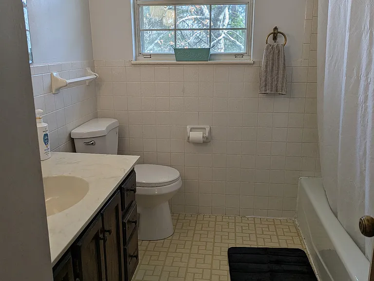 Deep Hollow Ln — Photo 17