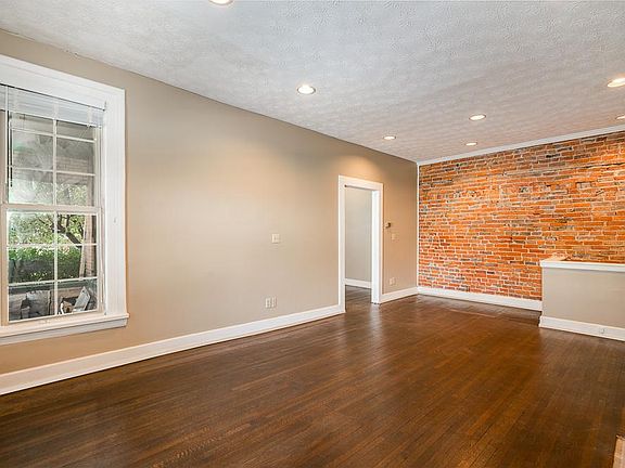 5th image of 1489 E Broad St #1489