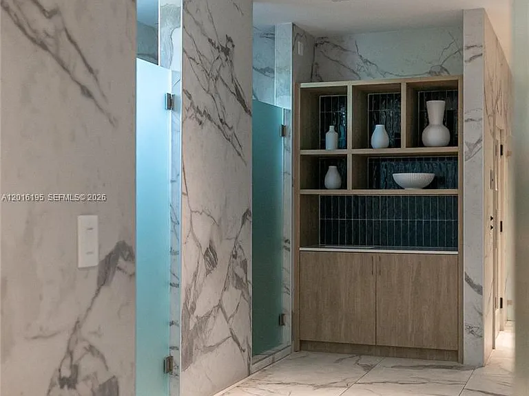 90 SW 3rd St #1611 — Photo 31