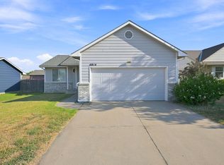 4814 E Pembrook St, Wichita, KS 67220
